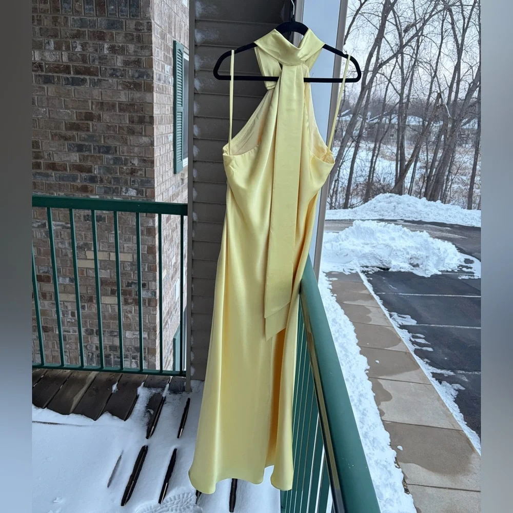 🆕🌼 Antonio Melani Darah Satin Butter Yellow Maxi Dress Size 16 Formal Gown Chic - Picture 4 of 17